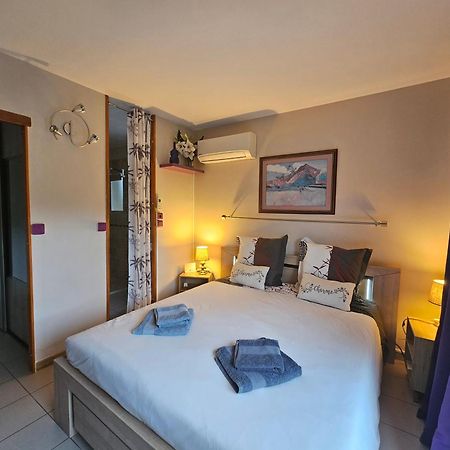 Bed and Breakfast La Chenaie Sainte-Marthe  Exterior foto