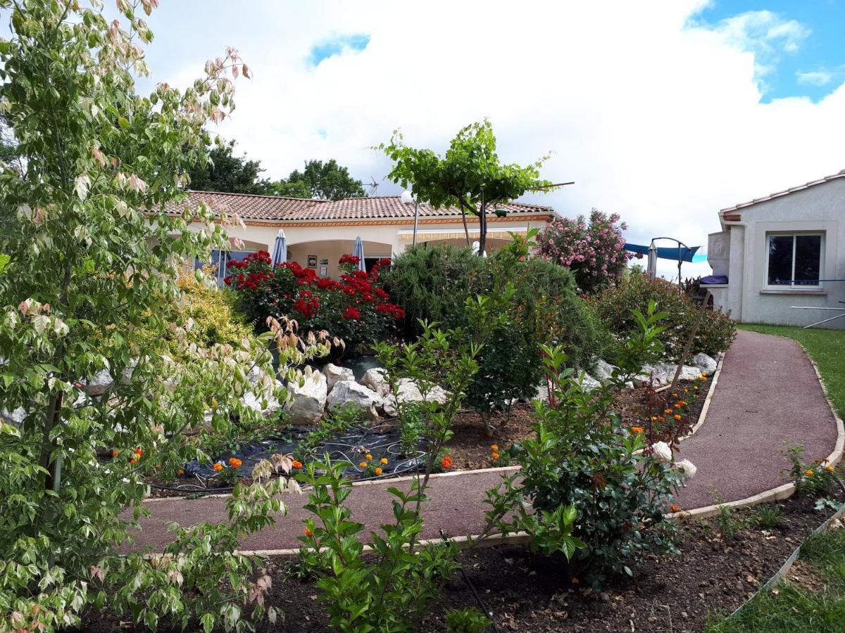 Bed and Breakfast La Chenaie Sainte-Marthe  Exterior foto