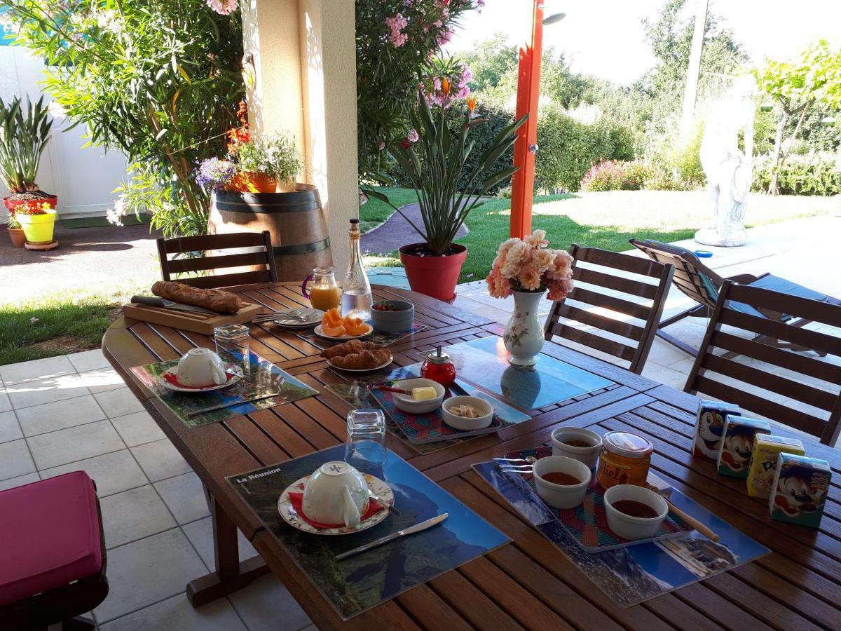 Bed and Breakfast La Chenaie Sainte-Marthe  Exterior foto